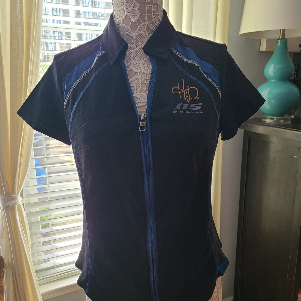 Ladies Harley-Davidson shop shirt